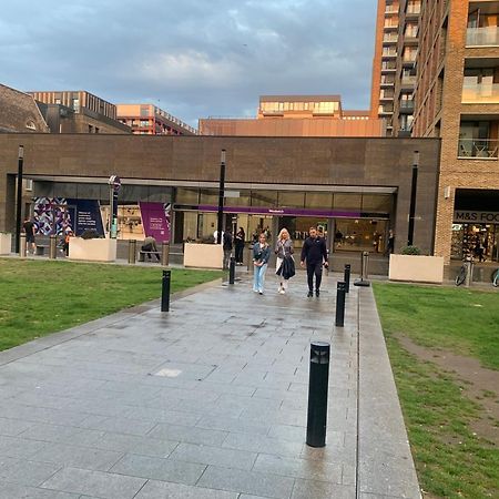 Luxury Riverside Apt With Easy Access To Central London, O2, Excel Centre And Parking Bagian luar foto